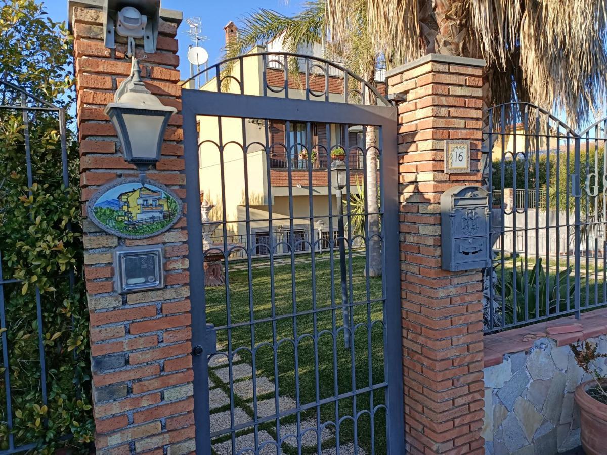 B&B Villa Salome' San Pietro Clarenza Exteriör bild