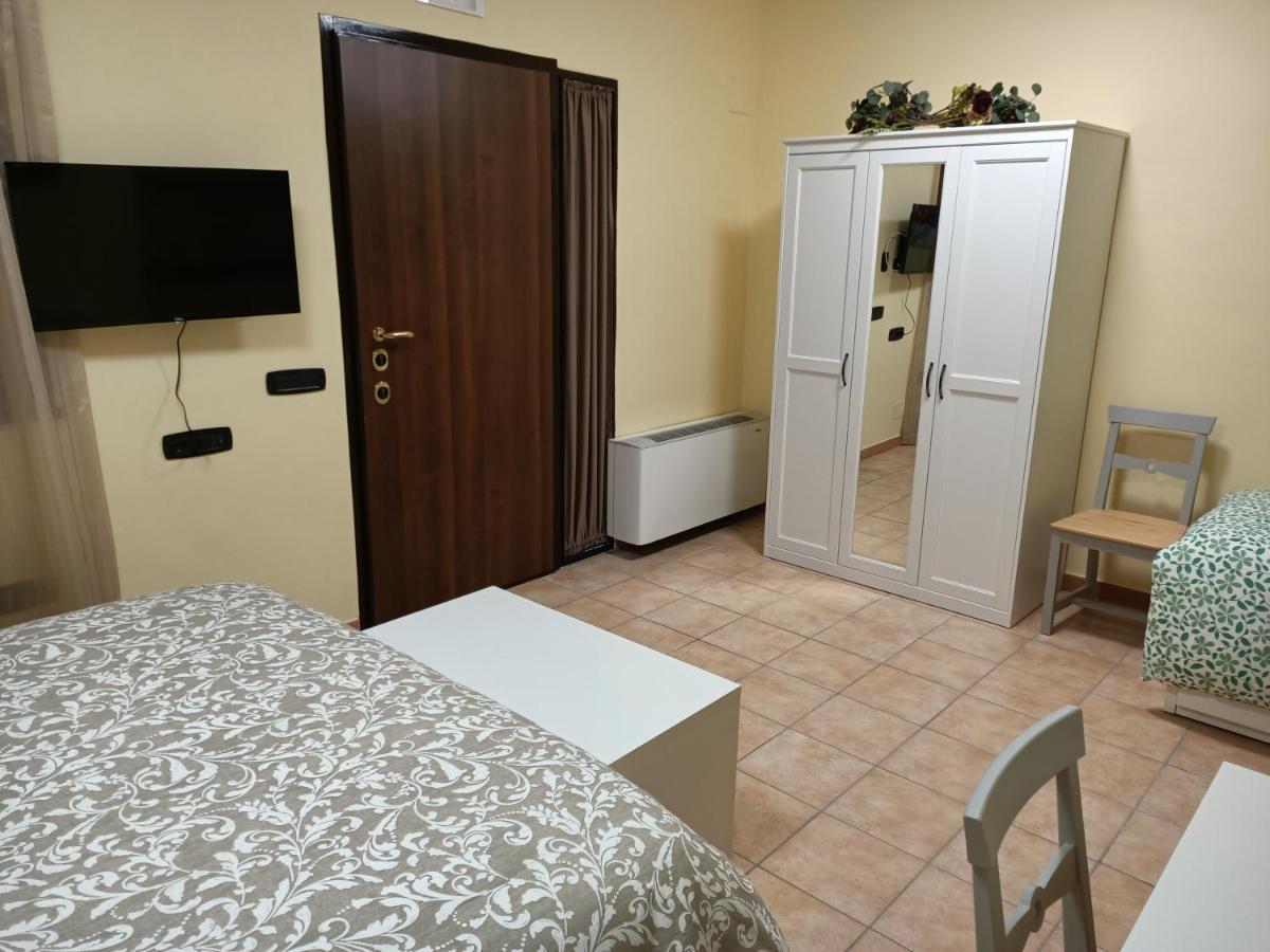 B&B Villa Salome' San Pietro Clarenza Exteriör bild